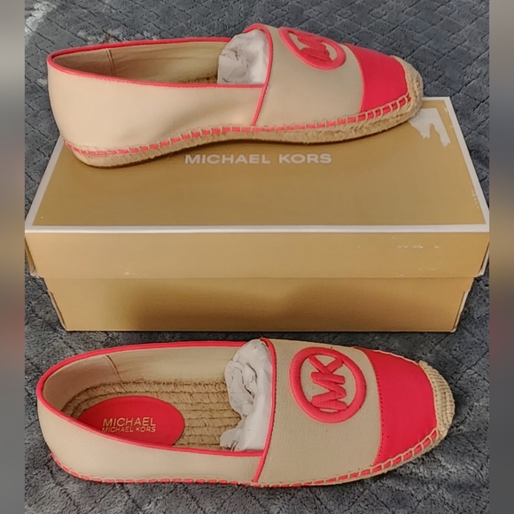 NWOT Michael Kors Kendrick Slip-on Espadrilles. Size 7 Medium - Picture 6 of 9